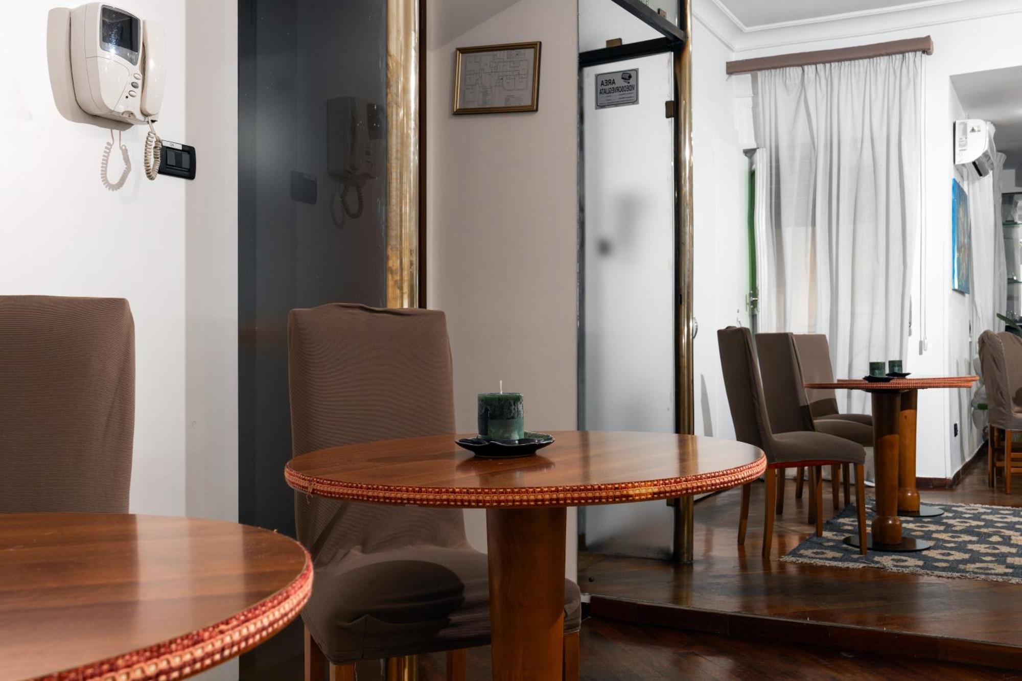 Hotel City Center Palermo Bagian luar foto