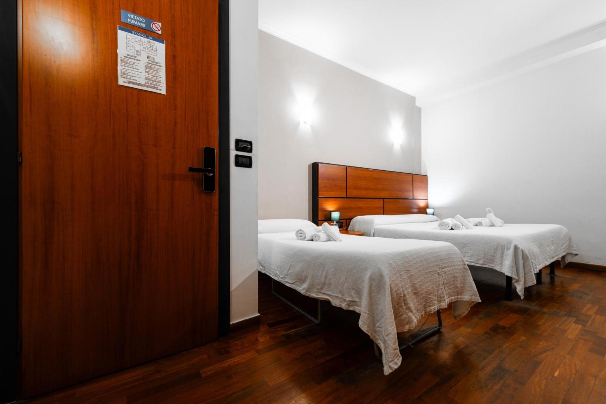 Hotel City Center Palermo Bagian luar foto